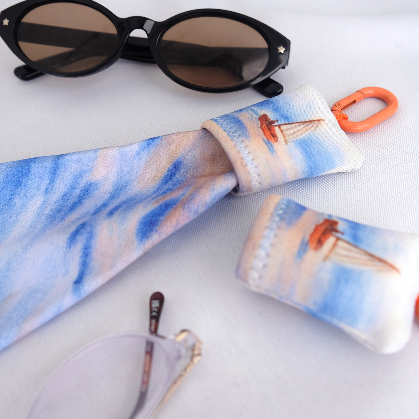Glasses cleaning wipe