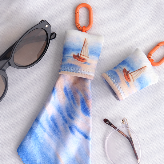 Glasses cleaning wipe