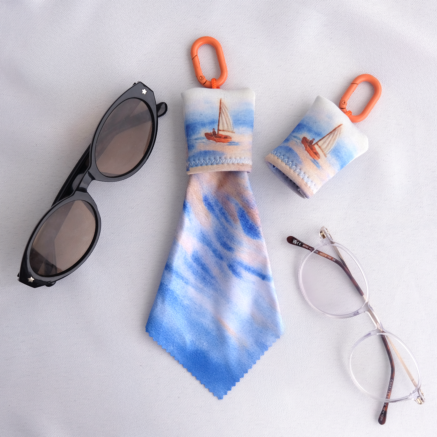 Glasses cleaning wipe
